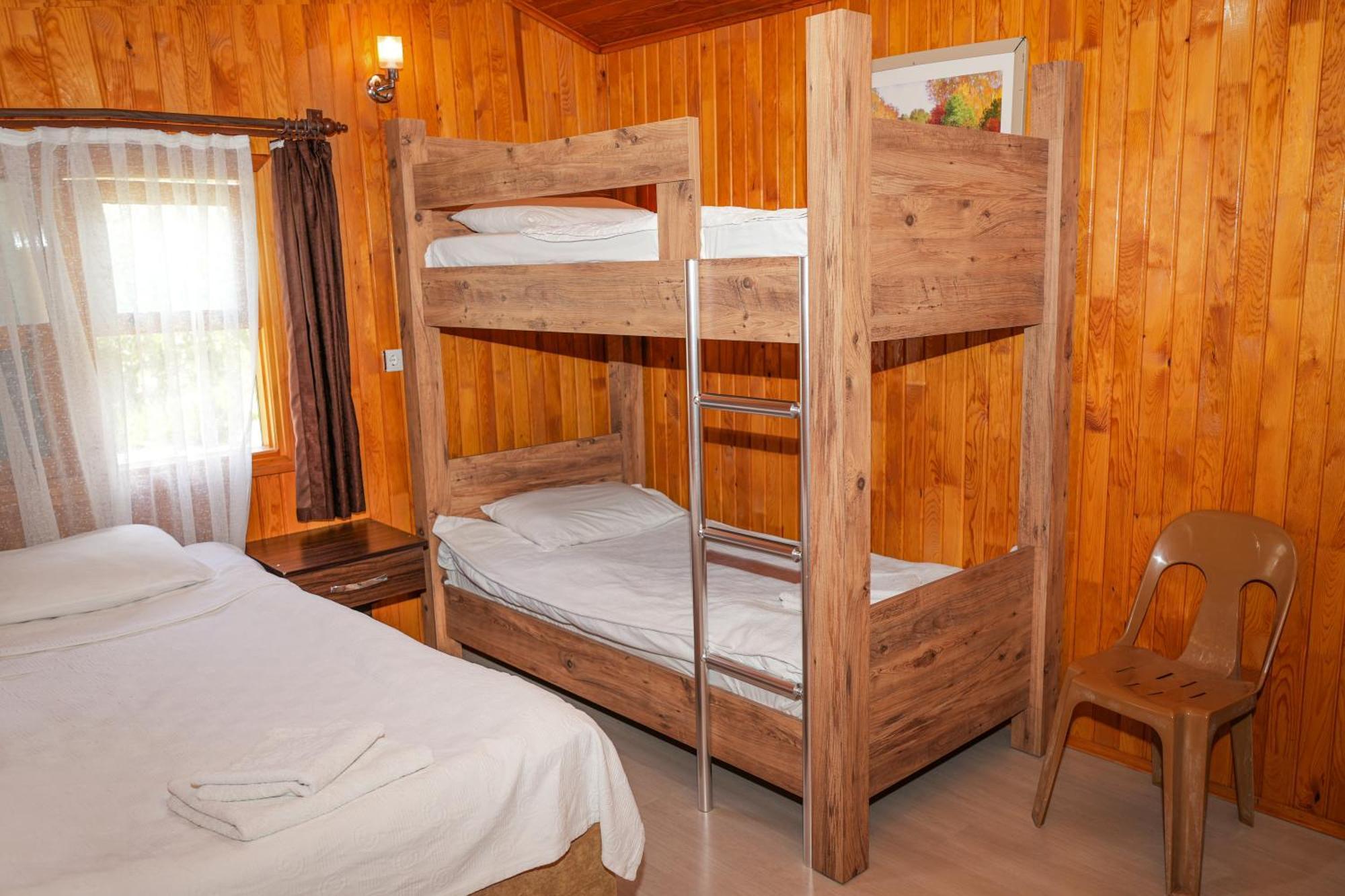 Homestay Zakkum *